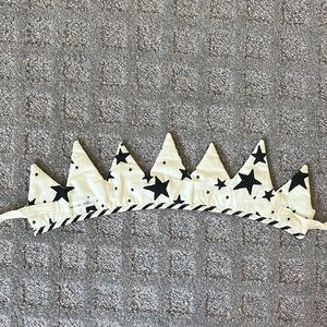 Noe and Zoe Berlin crown